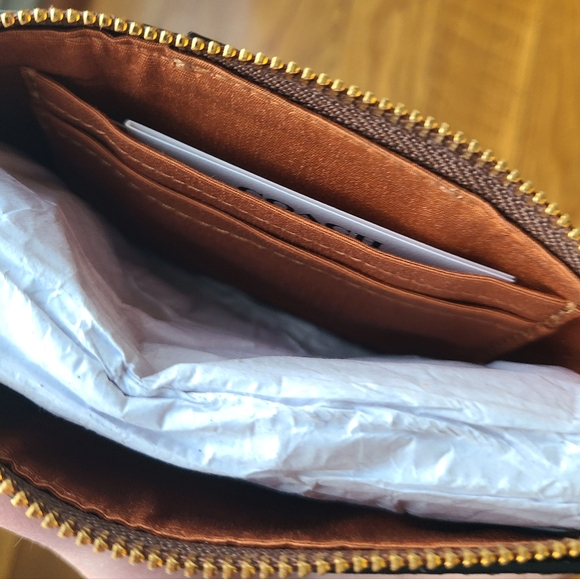 NWT Coach Signature Tan and Black Wristlet - Picture 3 of 4